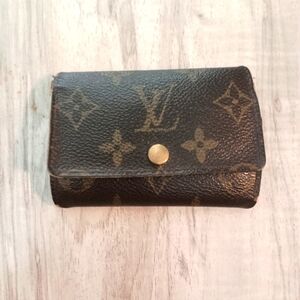 LOUIS VUITTON Monogram Multicles 6 Key Case